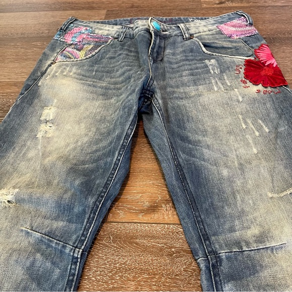Desigual Cropped Baggy Fit Jeans - 30 - Picture 3 of 9